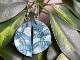 Ręcznie malowane kolczyki ceramiczne niebieskie