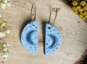 Ceramiczne kolczyki z motywem księżyca