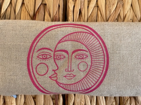 Poduszka na oczy z lnu z lawendą i pestkami wiśni słońce i księżyc beżowa